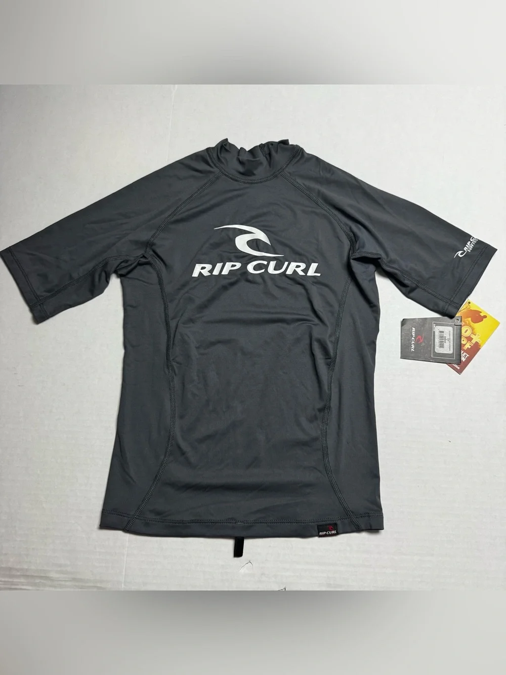 Rip Curl Classic 6oz Stacked Fitted Rash Guard Short Sleeve Gray UPF 50+ Size: S